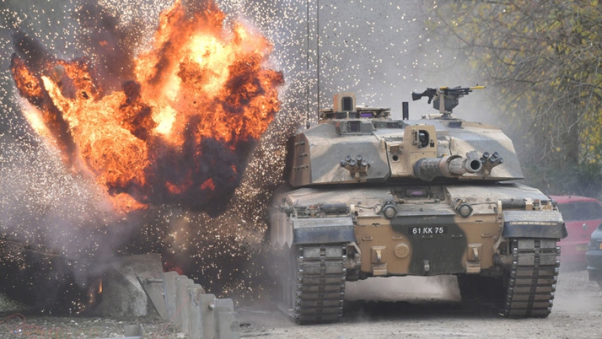 Nga cảnh báo các xe tăng NATO cung cấp cho Ukraine “sẽ bốc cháy”